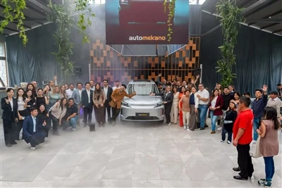 Hibridni SUV DFSK E5 Plus se je prvič predstavil v Ekvadorju v Južni Ameriki